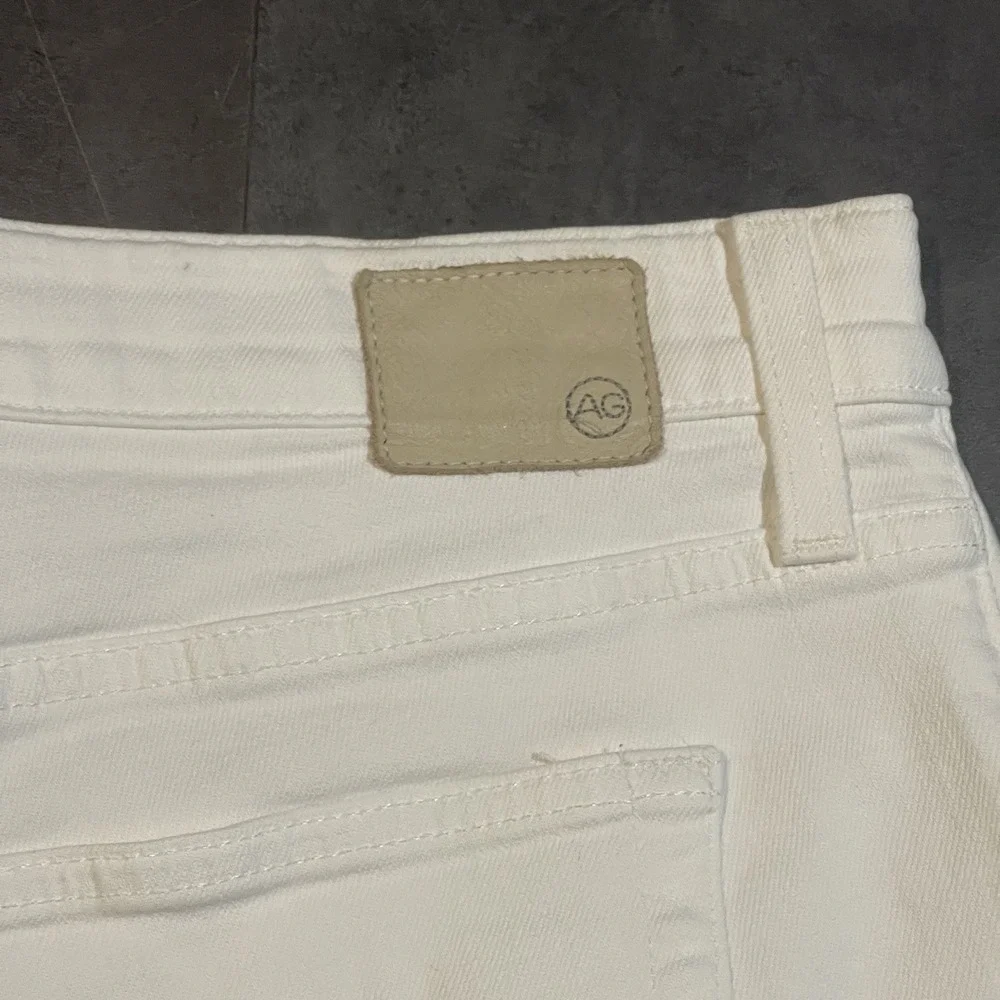AG Adriano Goldschmied Size 31 Shorts Denim Jeans Relaxed White Mid Rise F-45‎